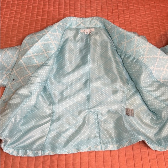 Ice Light Blue Jacquard Floral Blazer with Rhinestone Snap Buttons size 8 - Picture 9 of 16